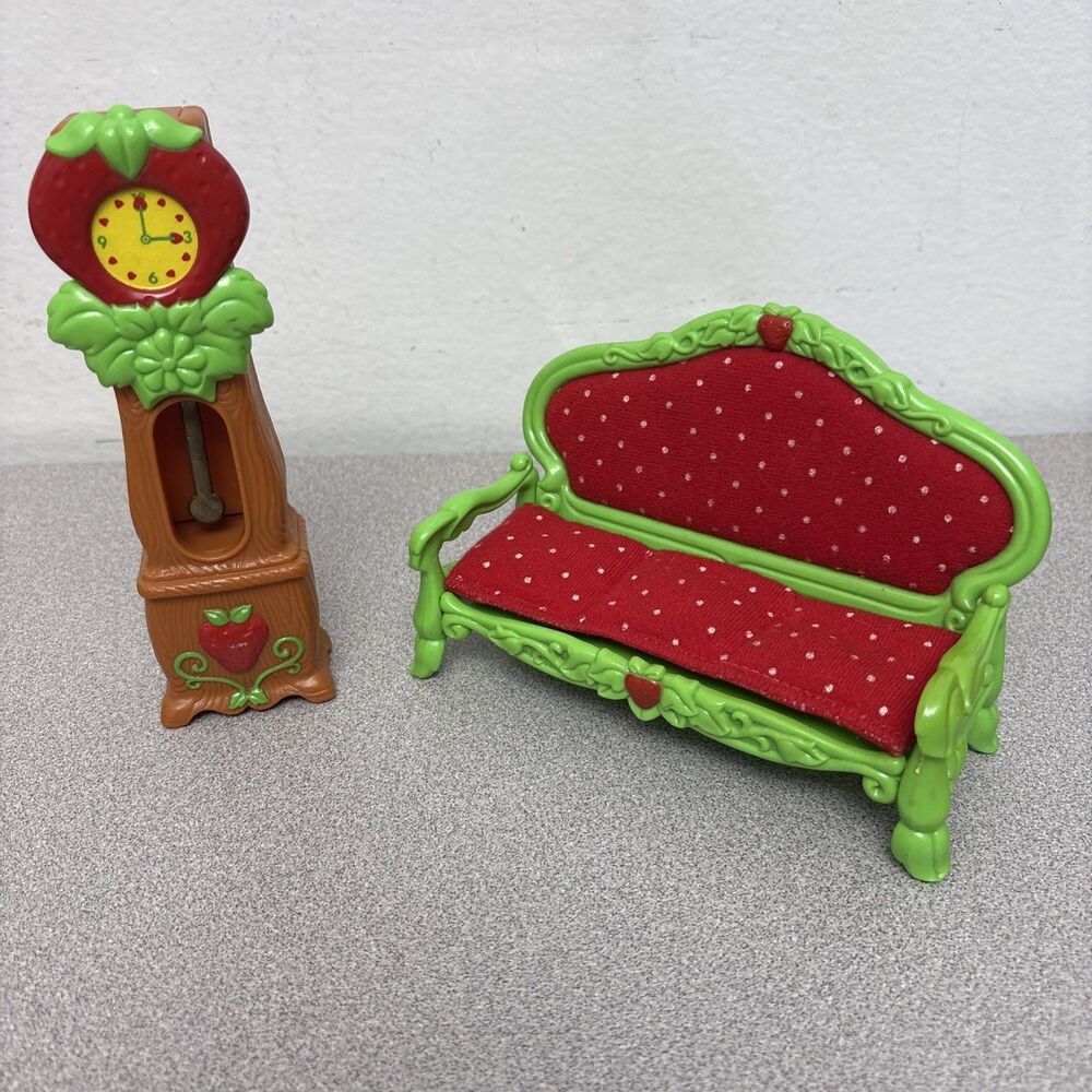 Vintage Strawberry Shortcake Berry Happy Home Living Room Furniture, Sofa, Clock